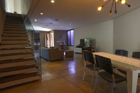 Sobrado Jardins Valência