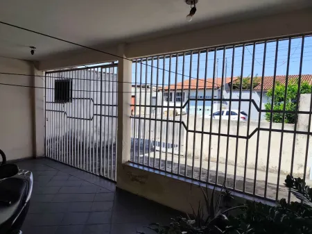 Casa no Jardim Guanabara