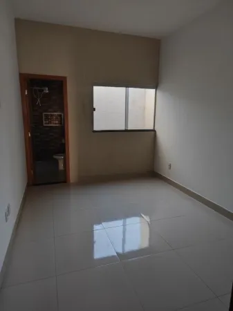 Casa no Jardim Itaipu