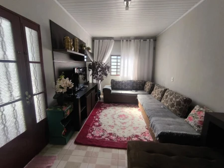 Casa na Vila São Sebastião