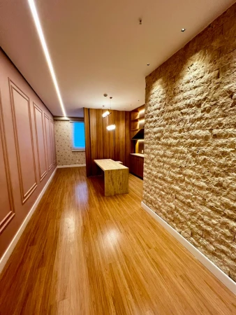 Sala no Euro Working Concept