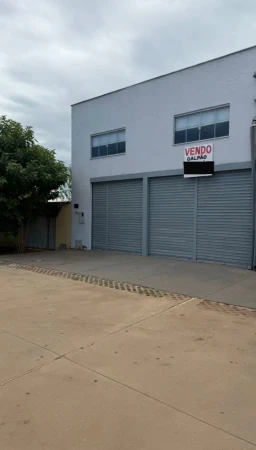 Galpão em Guapó