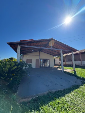 Sobrado em Condomínio no Lago das Brisas