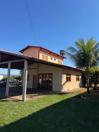 Sobrado em Condomínio no Lago das Brisas