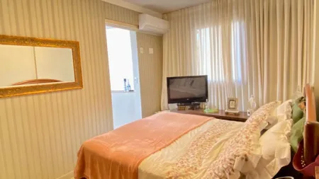 Selena Palace