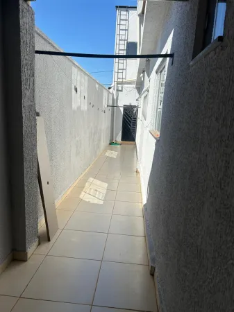 Sobrado Residencial e Comercial no Setor Itatiaia