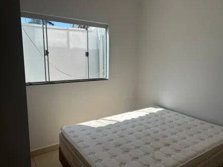 Sobrado Residencial e Comercial no Setor Itatiaia