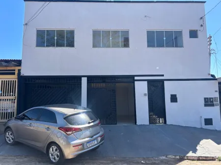 Sobrado Residencial e Comercial no Setor Itatiaia