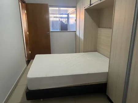 Sobrado Residencial e Comercial no Setor Itatiaia