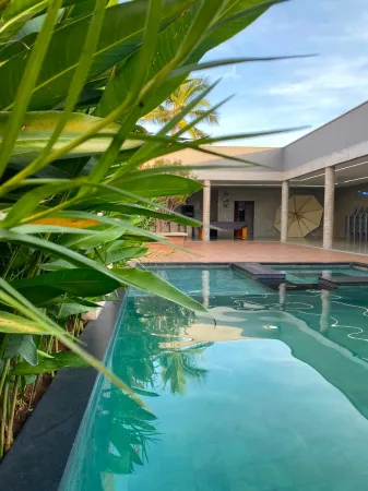 Casa Comercial no Residencial Recanto do Bosque