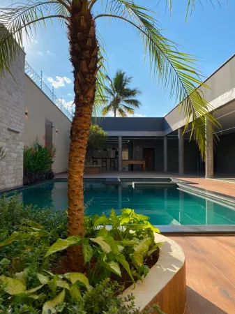 Casa Comercial no Residencial Recanto do Bosque