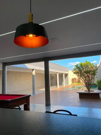 Casa Comercial no Residencial Recanto do Bosque