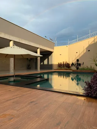 Casa Comercial no Residencial Recanto do Bosque