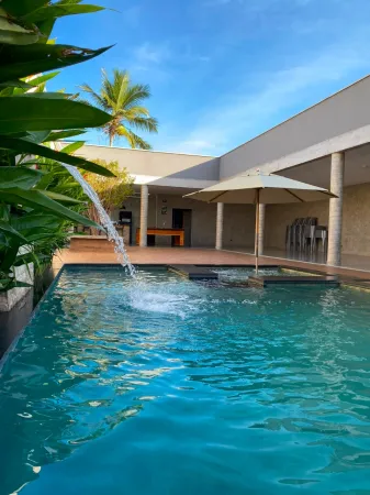 Casa Comercial no Residencial Recanto do Bosque