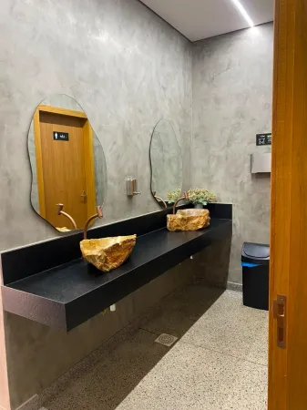 Casa Comercial no Residencial Recanto do Bosque