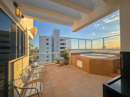 Cobertura Duplex no Residencial Veredas do Lago