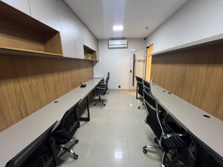 Lozandes Park Business