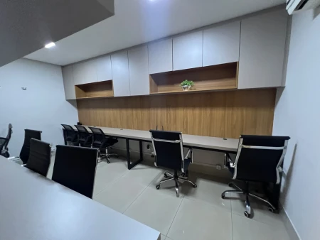 Lozandes Park Business