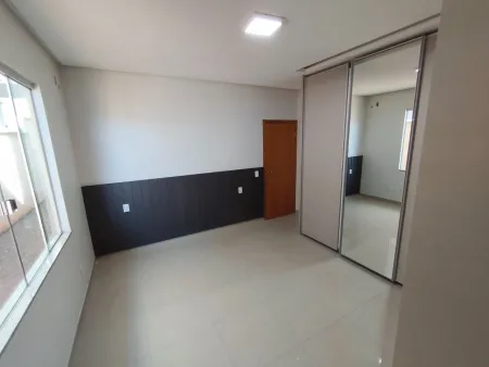 Casa Jardim Veneza