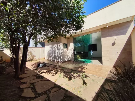 Casa Jardim Veneza