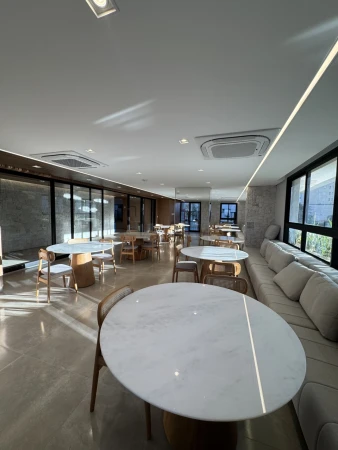 Penthouse Ares Marista