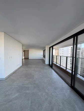 Penthouse Ares Marista