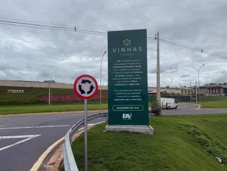 Lote Vinhas Flamboyant