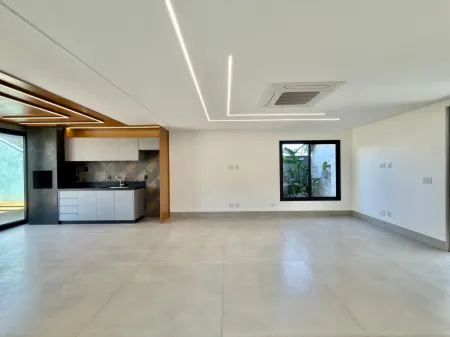 Sobrado Jardins Capri