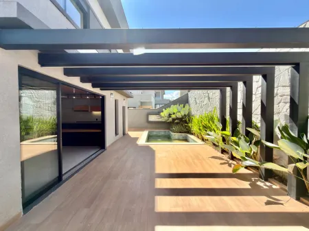 Sobrado Jardins Capri