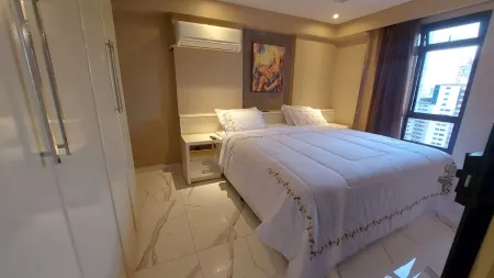 Golden Tulip Address