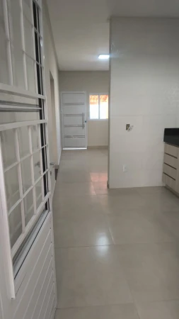 Casa de 2 Quartos com armários em Senador Canedo