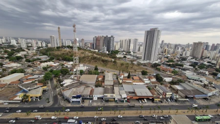 Residencial Esmeraldas di Lourenzzo