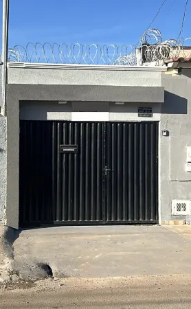 Casa Jardim Canedo