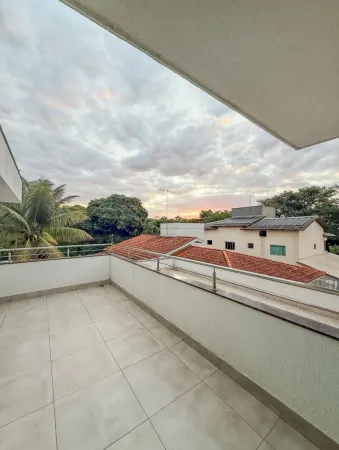 Sobrado Jardins Madri