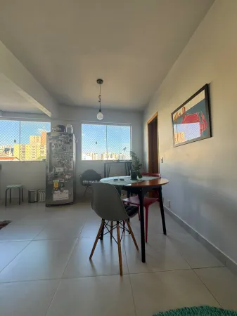 Residencial Side Home