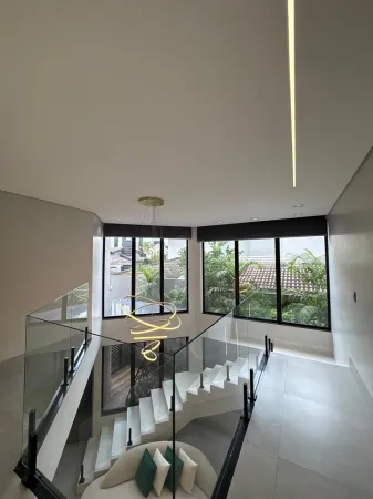 Sobrado Jardins Madri