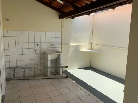 Sobrado Setor Jaó