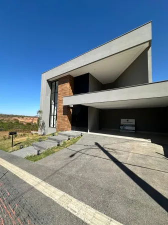 Sobrado no Jardins Bolonha