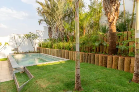 Sobrado Jardins Marselha