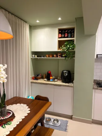 Flow Residence