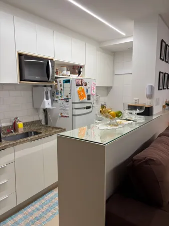 Flow Residence