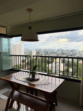 Flow Residence