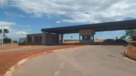 Lote no Condomínio Villa Romana