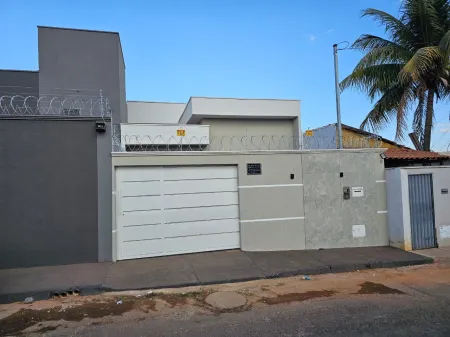 Casa Sítios Santa Luzia