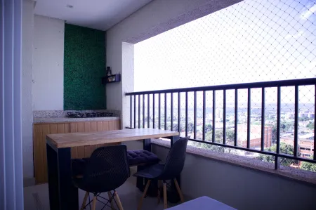 Flow Residence