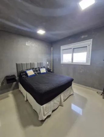 Flow Residence