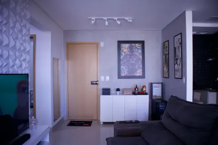 Flow Residence