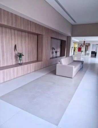 Flow Residence