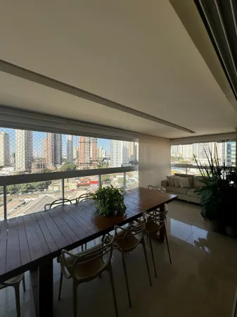 Mundi Consciente Square