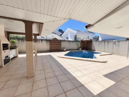 Sobrado Residencial Granville